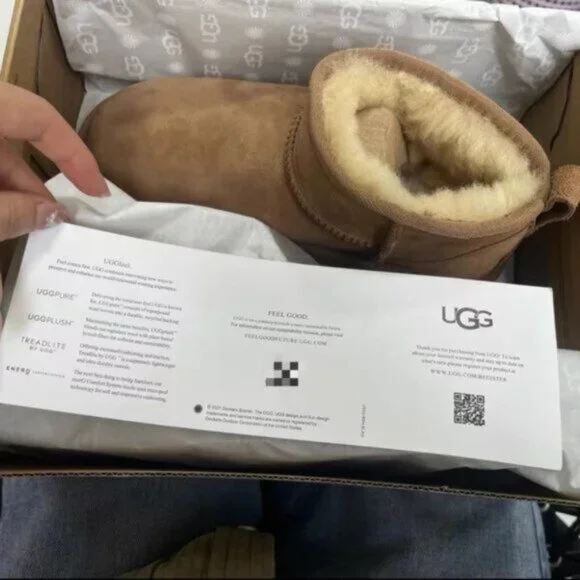 UGG Classic Ultra Mini Water-Resistant Booties Women's - Picture 2 of 7